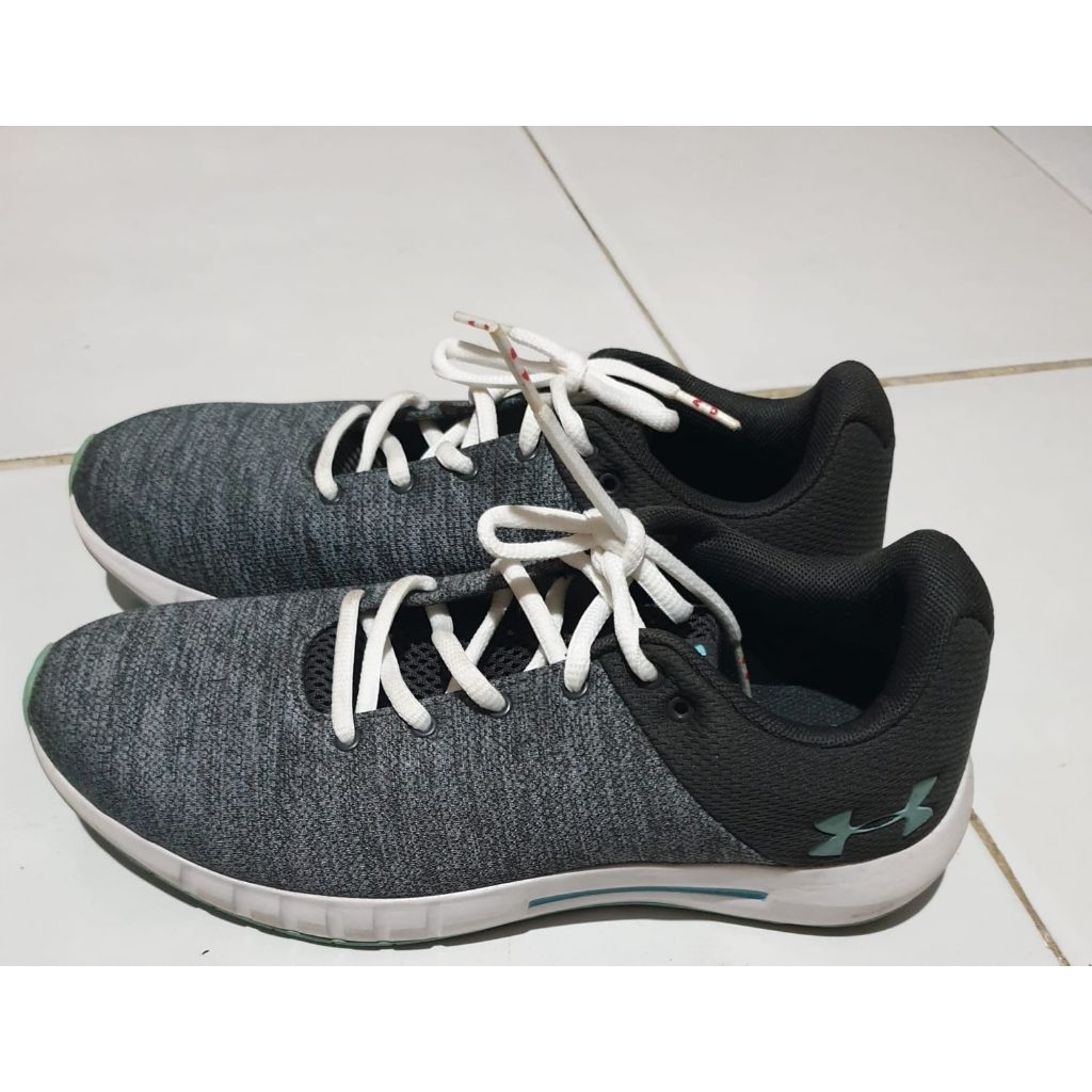 Preloved sepatu sneakers 39 (unisex)