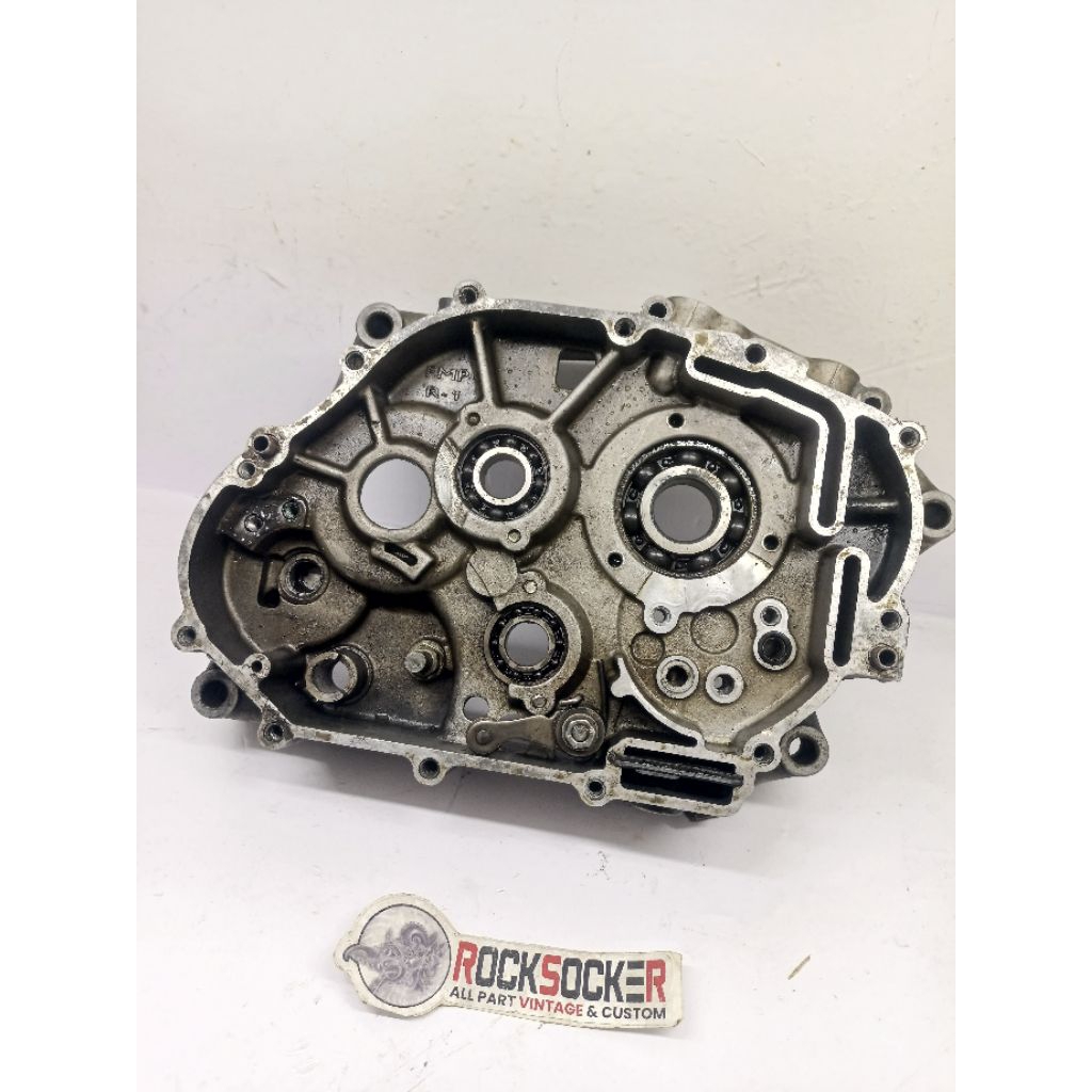 krengkes kanan kawasaki klx original copotan crankcase kanan klx 150 ori