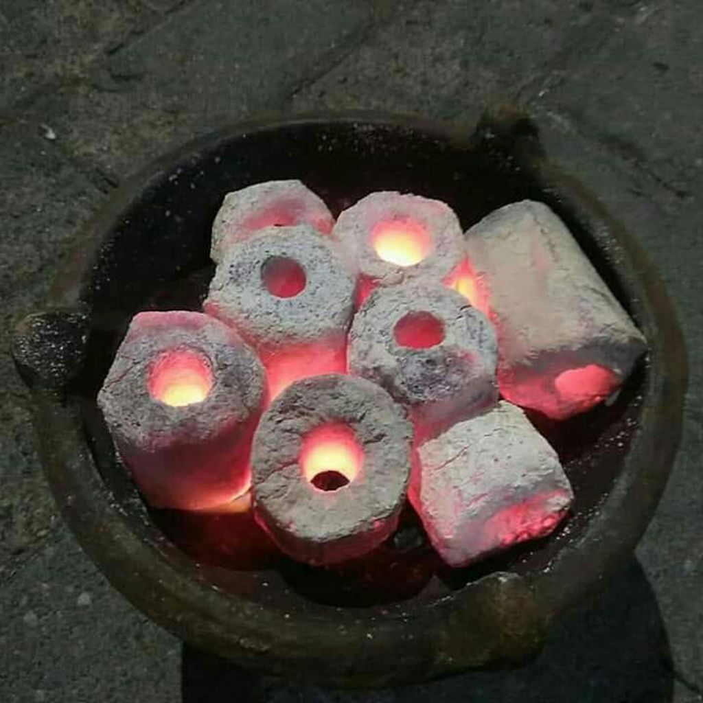 briket sawdust bolong serbuk kayu DE box 10kg