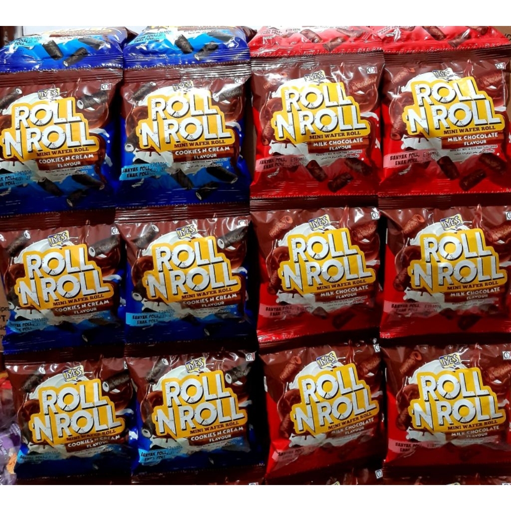 Iyes roll N roll mini wafer roll Renceng 10s