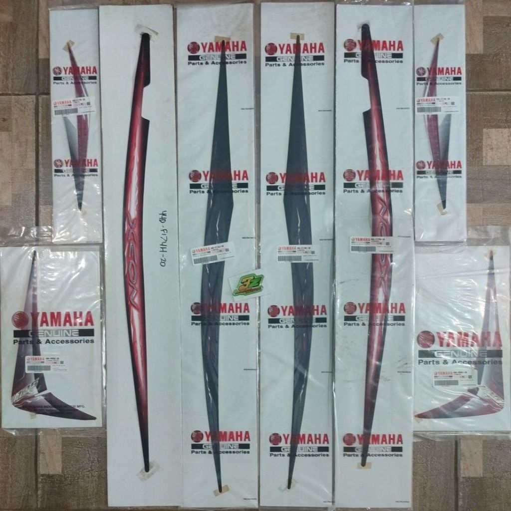 Striping stiker grafik les fullset Xeon 125 Karbu 44D merah marun hitam DRMK 2010 original YGP