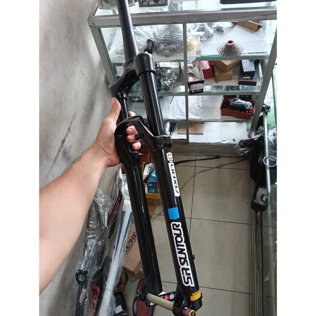 FORK SUNTOUR AXON 27.5 INCH TA BOOST 15X110