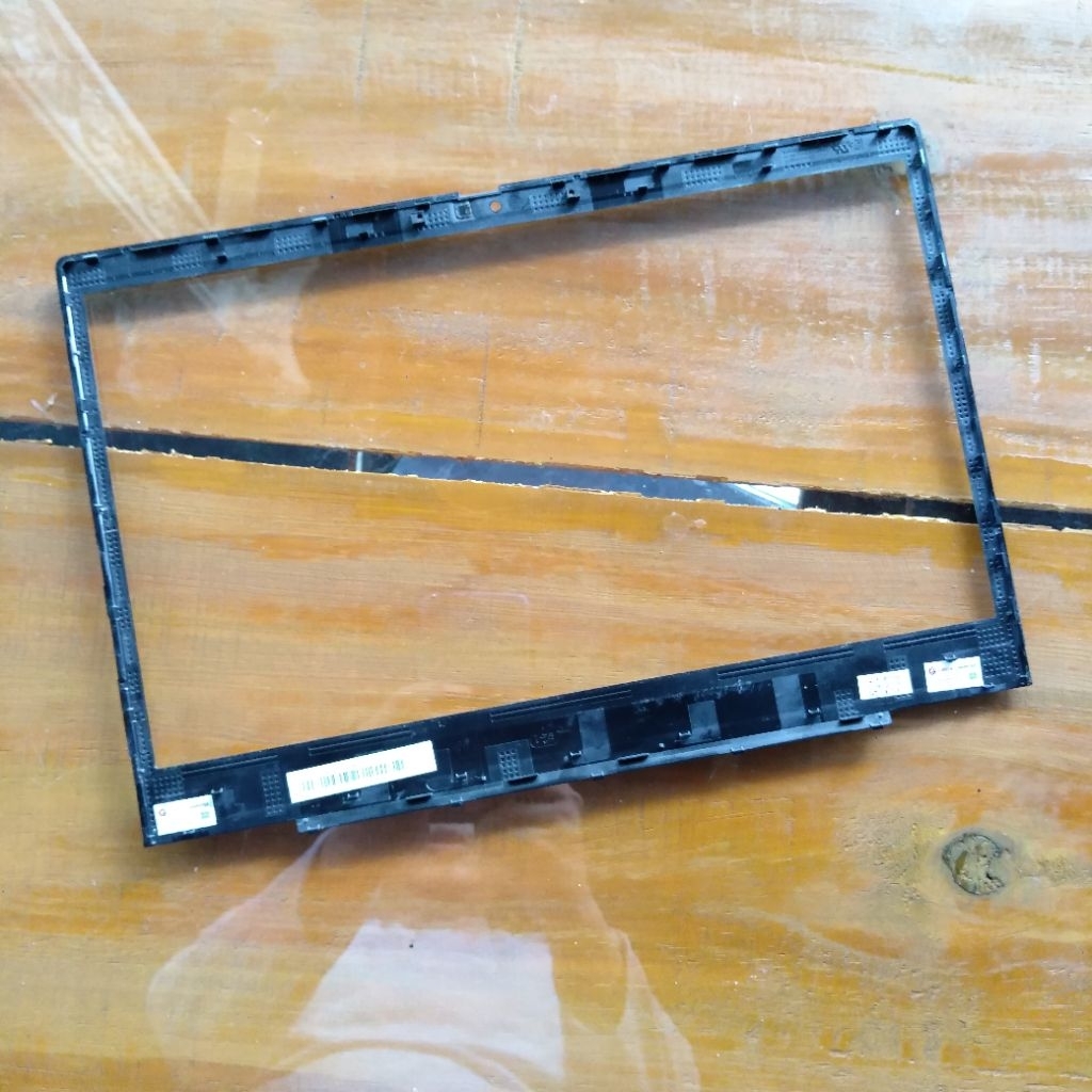 frame laptop lenovo thinkpad L13 minus karet pinggiran grepes