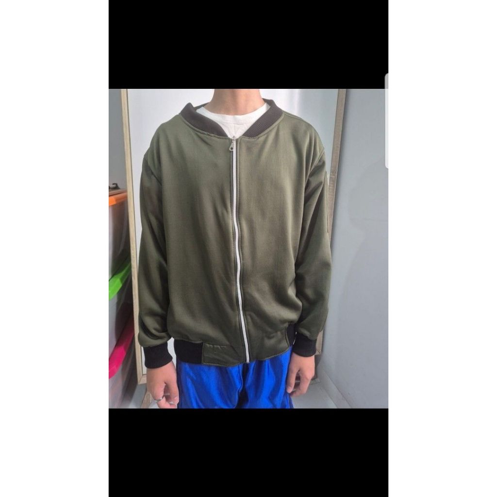 jaket hijau army preloved