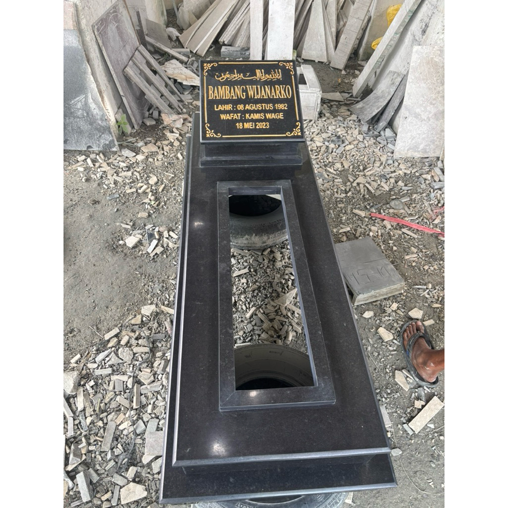 nisan kijingan marmer hitam