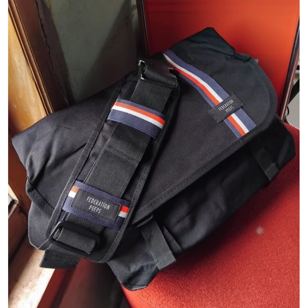 Messenger bag sling bag peeps original