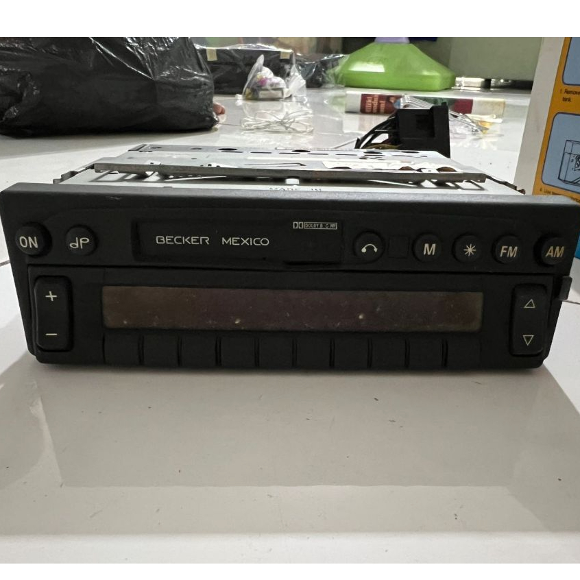 bekas second head unit radio tape jadul jaman dulu BECKER mexico otomotif interior aksesoris accesso