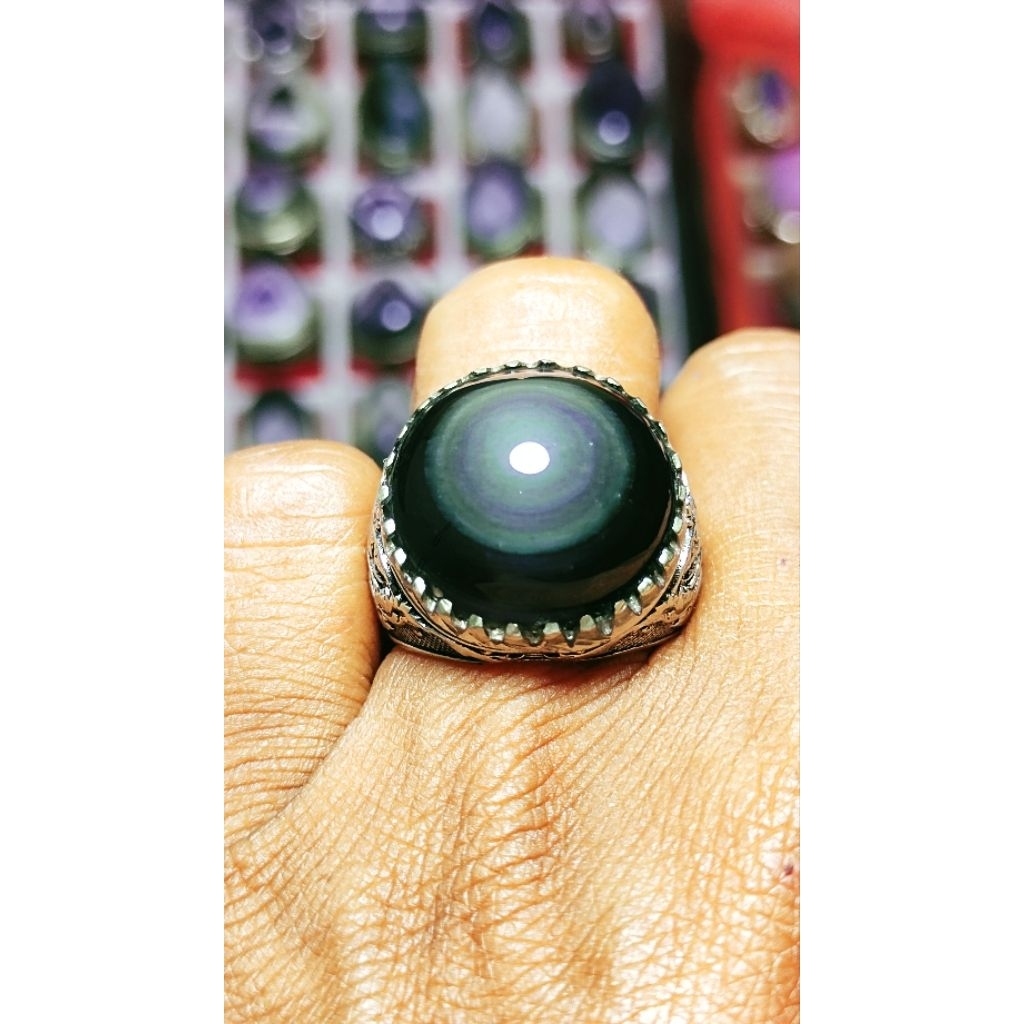 Natural batu puser bumi mata dewa