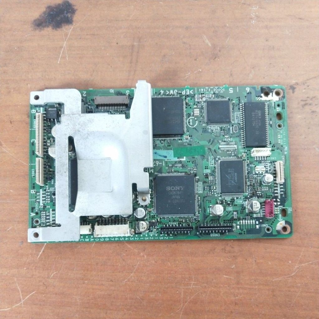 MPEG DVD SONY HCD - ZX70DVD