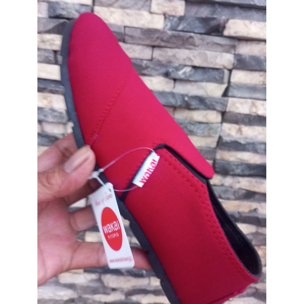 sepatu slip on wakai kanfas original dobel elastis pria