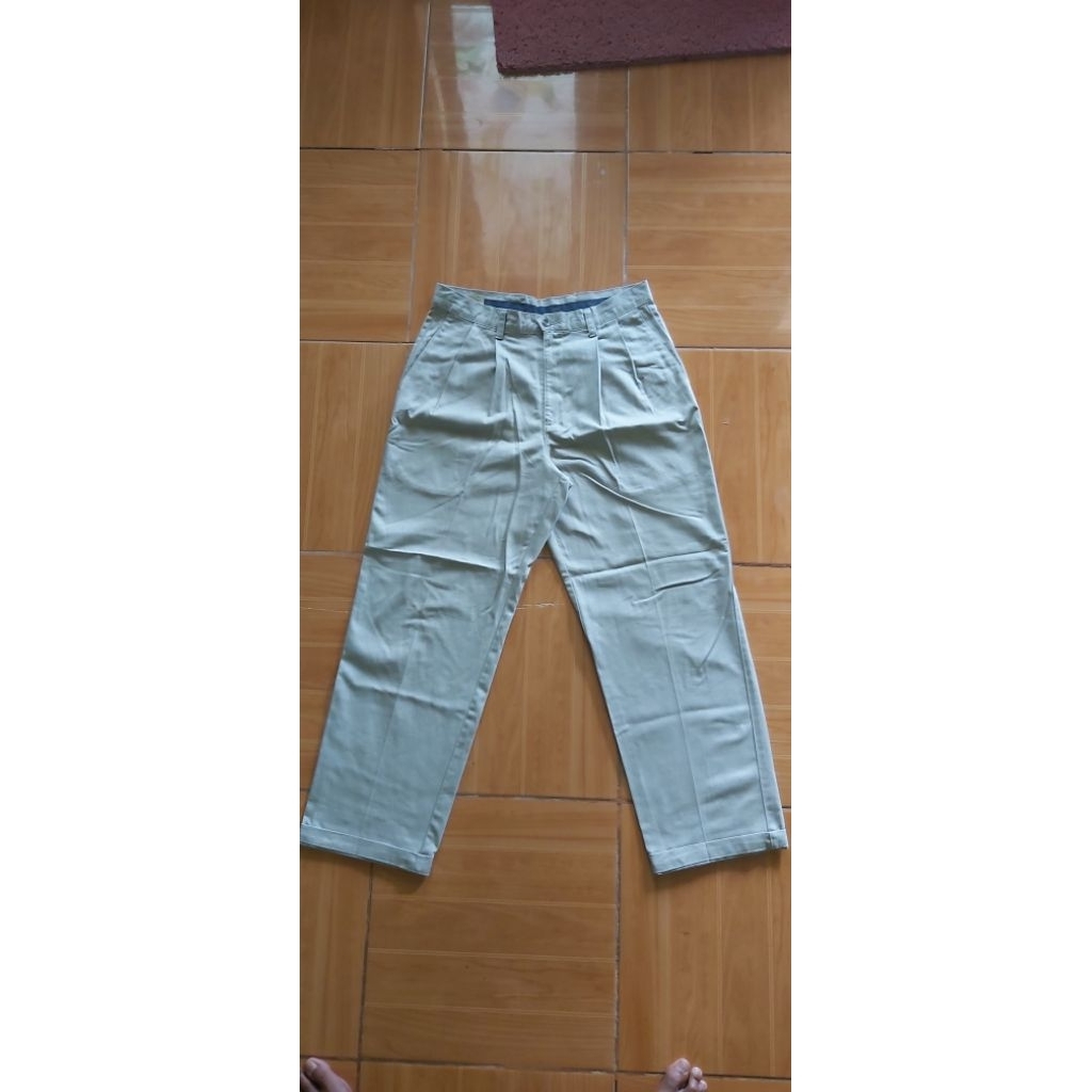 Celana panjang dockers