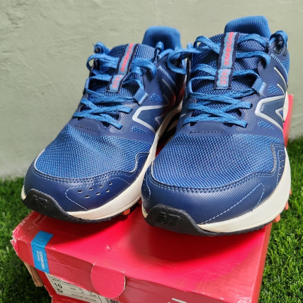Sepatu Pria preloved: NB T410 Biru