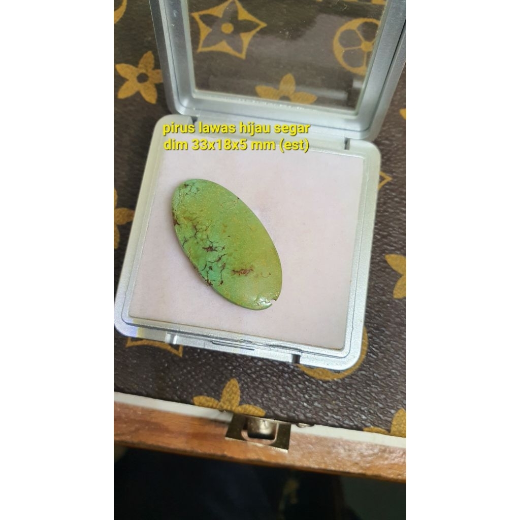 NATURAL PIRUS HIJAU SEMI POLOS LAWAS