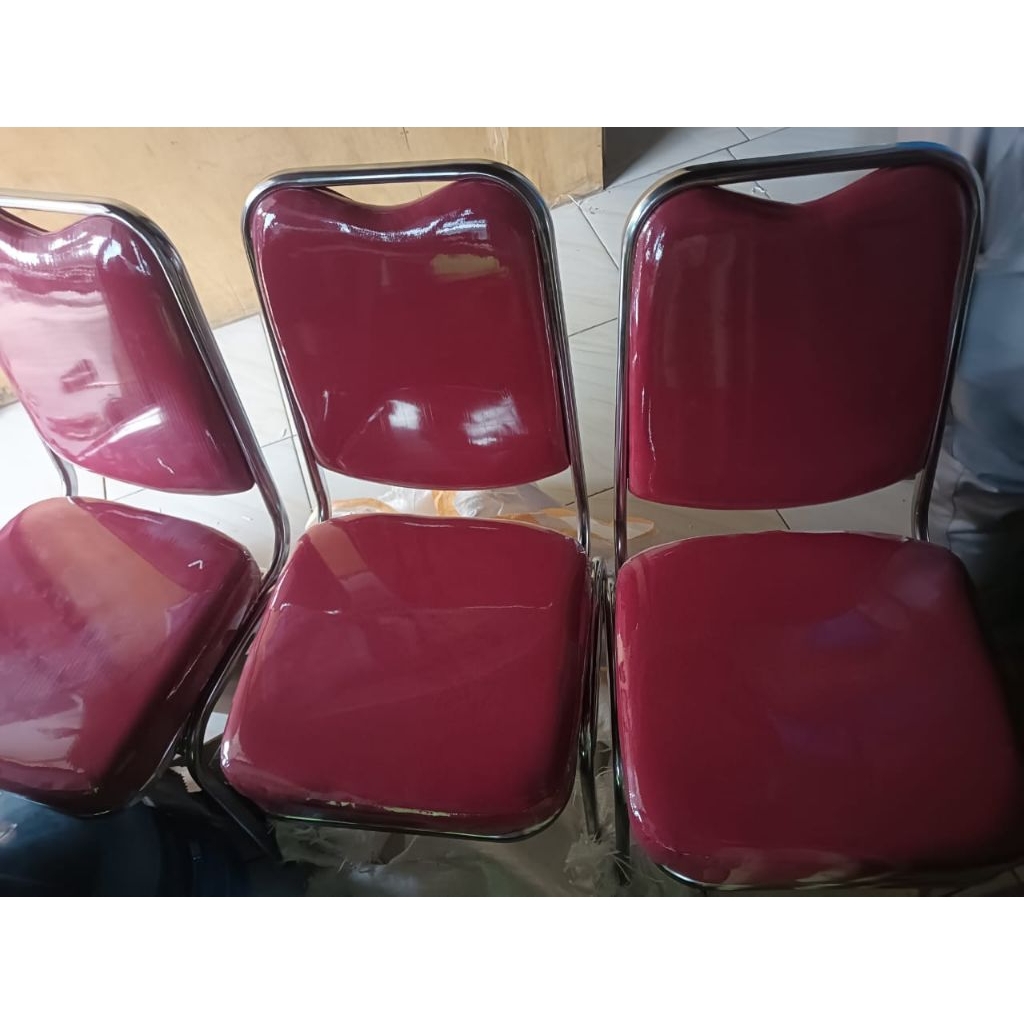 Kursi Kantor Susun
