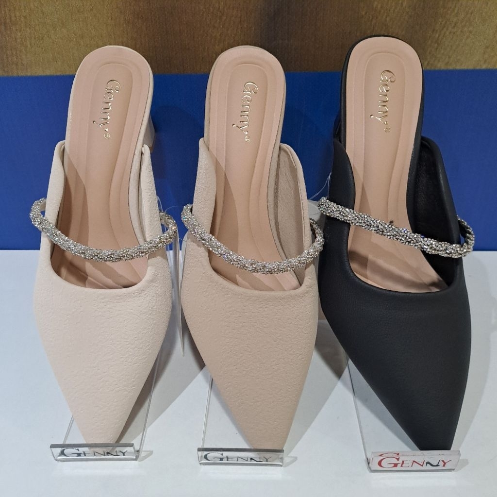 Bustong wanita genny hak 5 cm