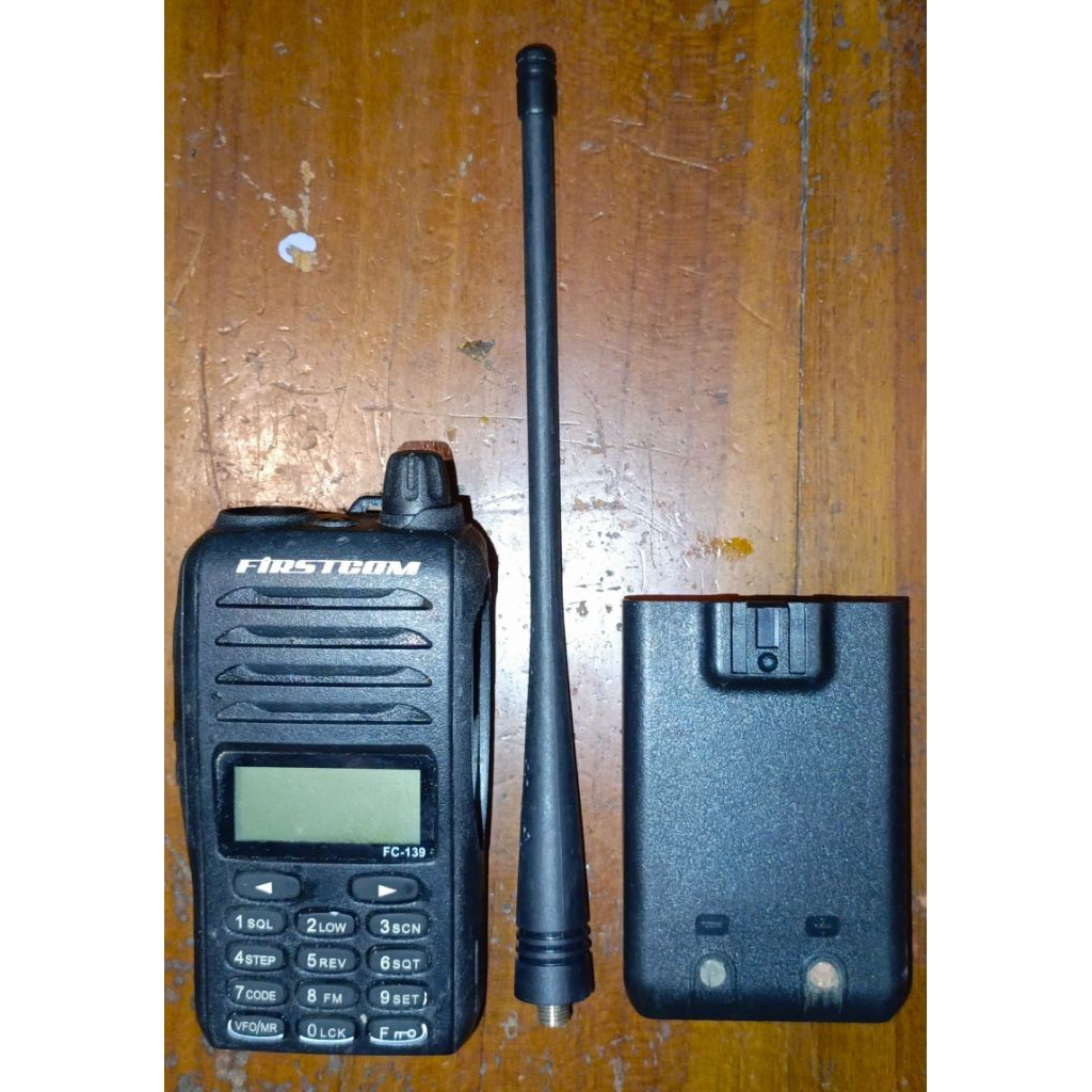 HT Bekas Normal, Firstcom FC-139, VHF, tanpa Charger