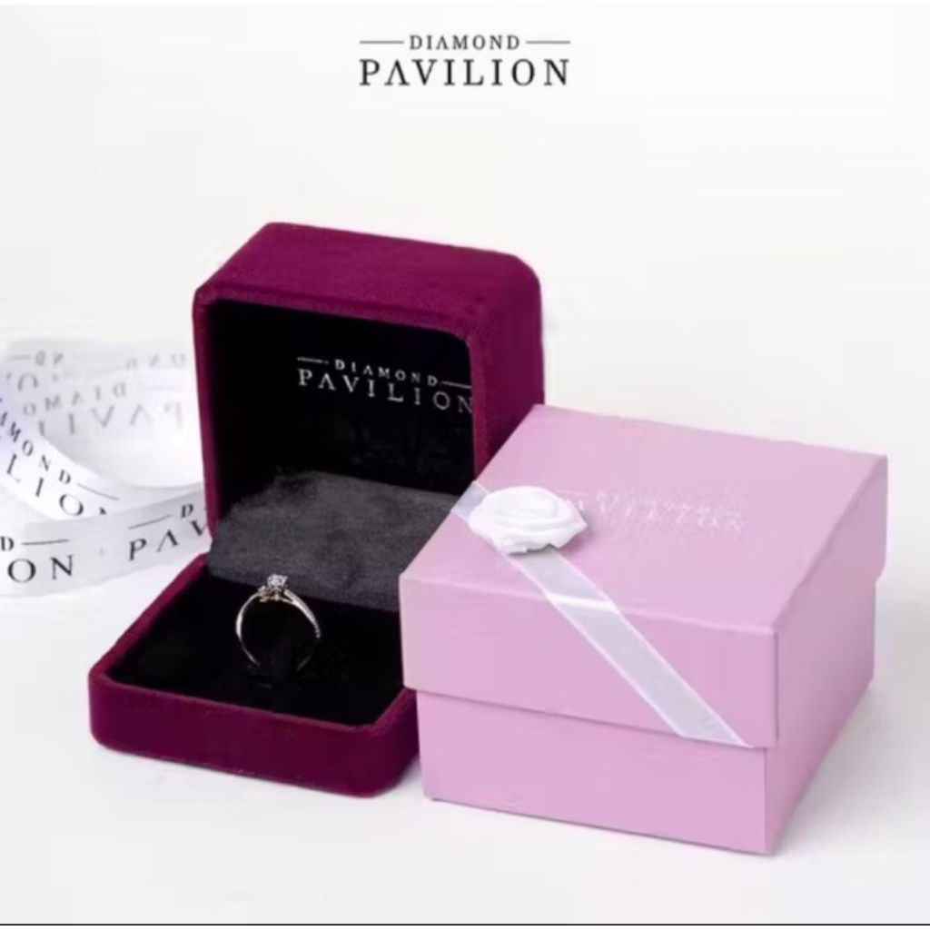 Diamond Pavilion Cincin Emas Batu Berlian Efrain Ring