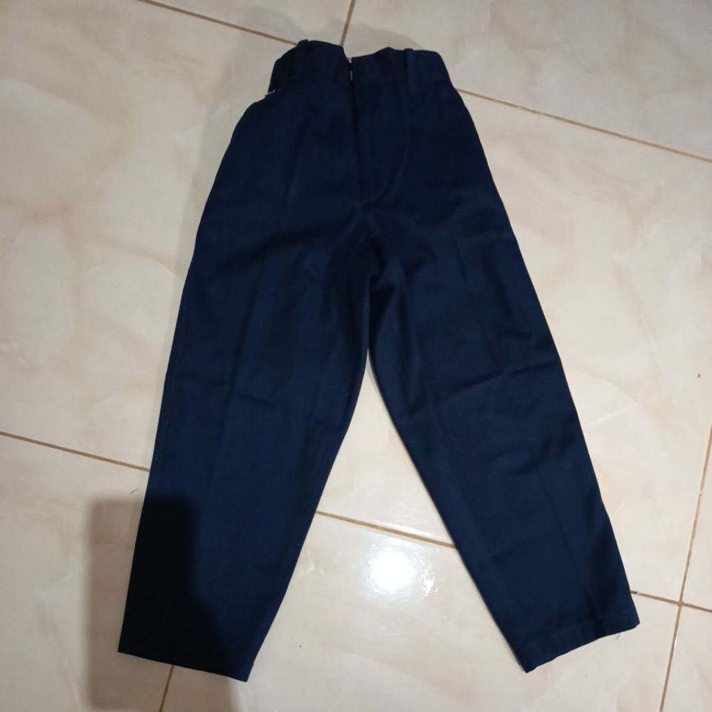 Preloved Celana Sekolah Unisex