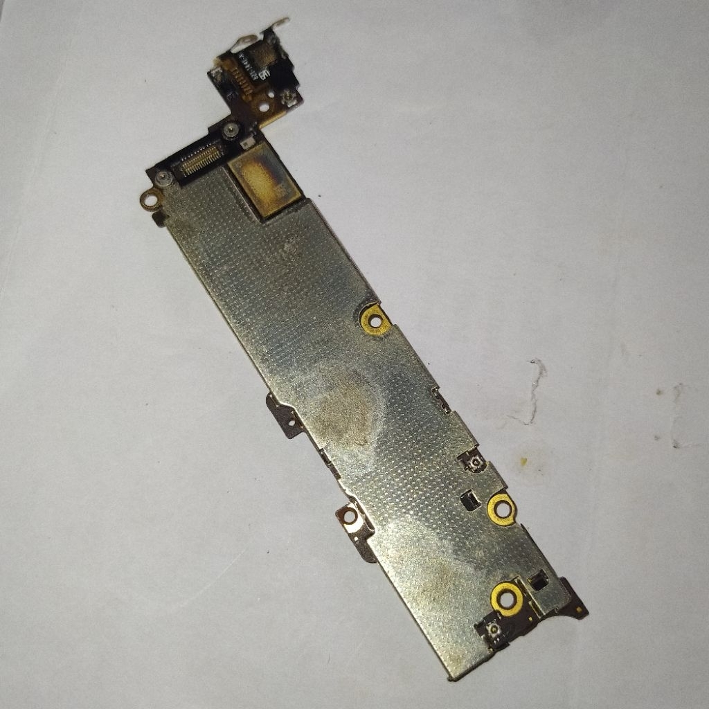 Mesin Apple IPhone 5/A-1429 32 GB [Tested]