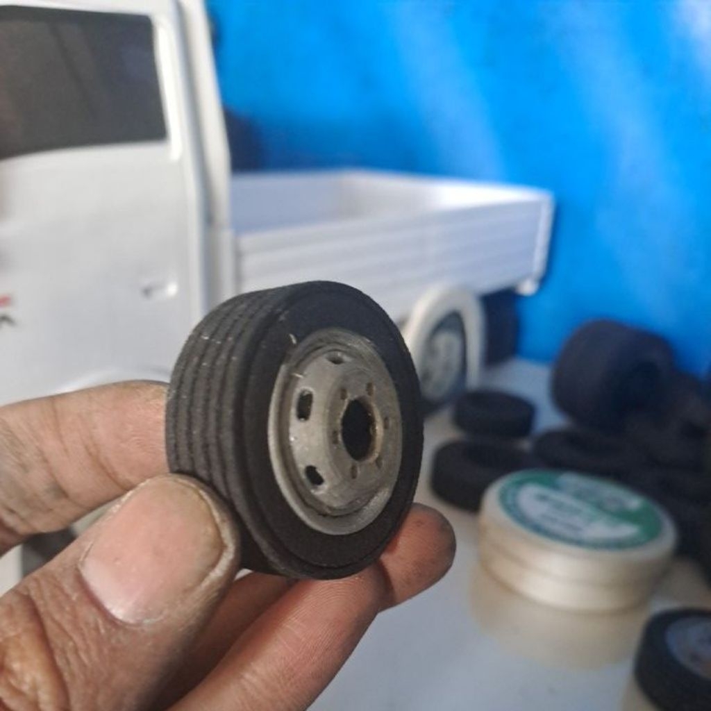 ban miniatur truk plastik