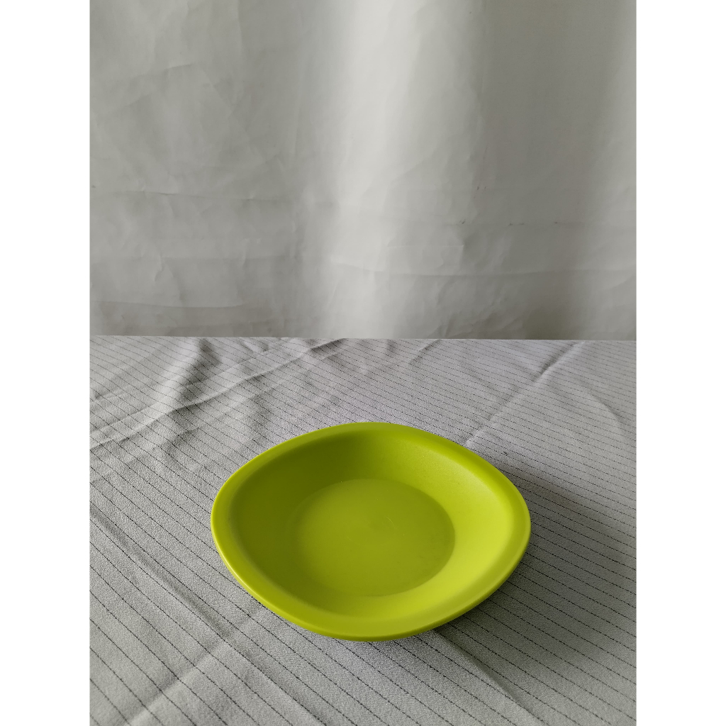 Tupperware Blossom Plate