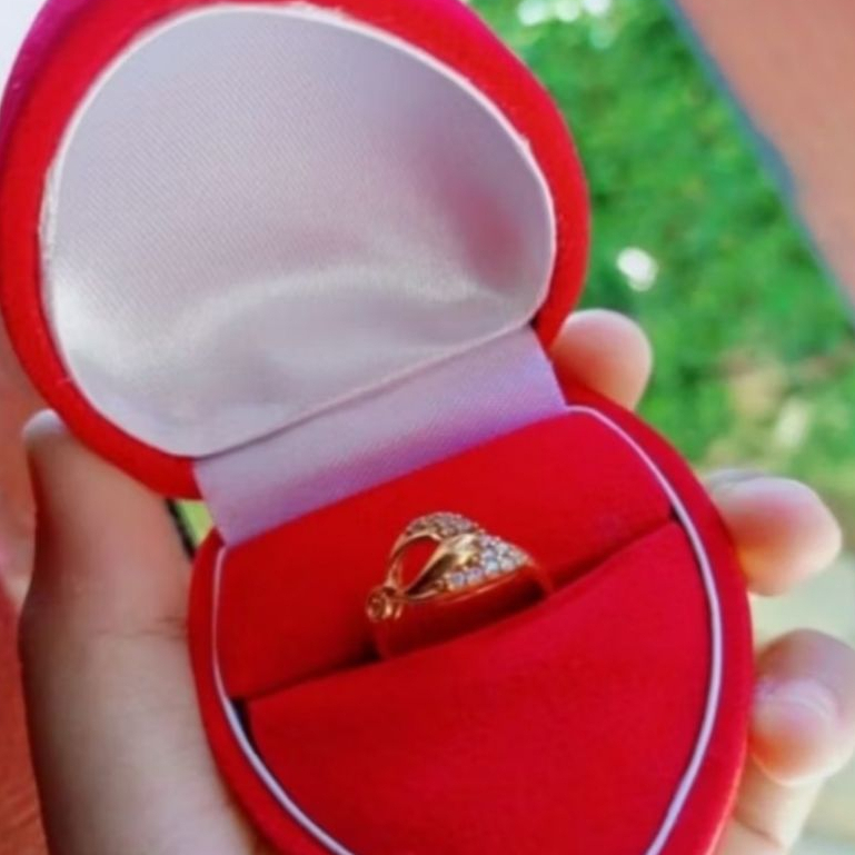 KOTAK  PERHIASAN  LOVE  POLOS CINCIN