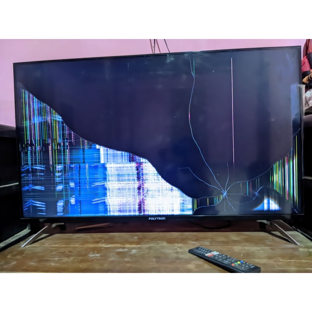 ​Jual Cepat: Polytron Smart Android Google TV 43 Inch (Minus Layar)​.