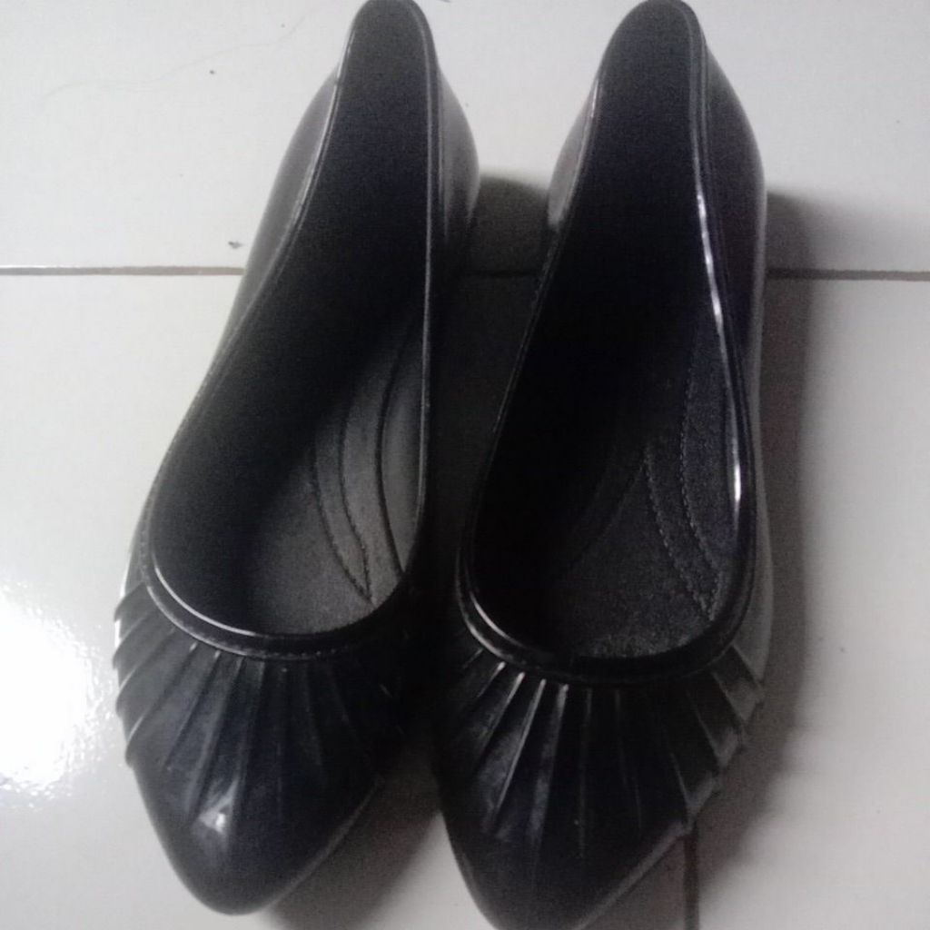 Sepatu Flat Jelly