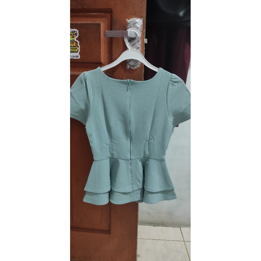Sage Blouse Fayth