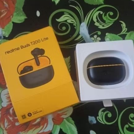 Tws Realme Buds T200 Lite second