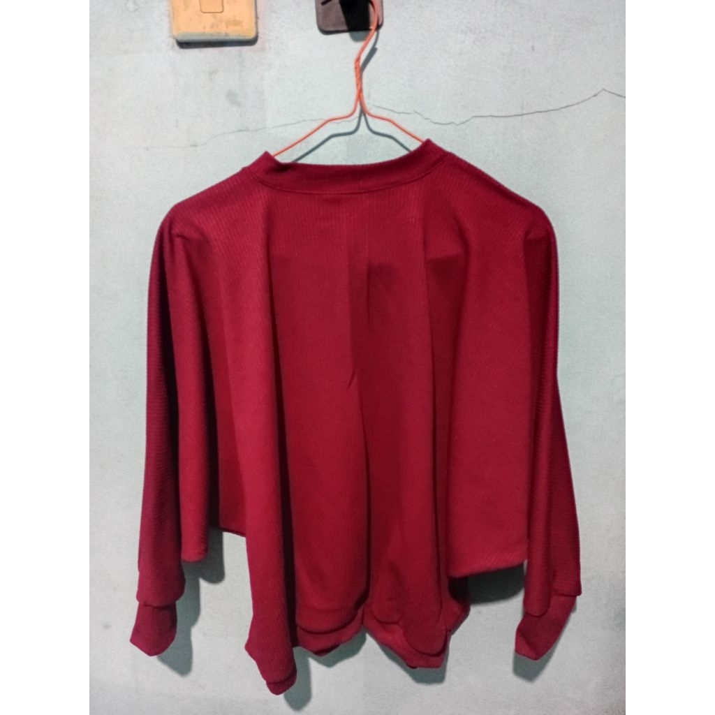 Preloved Kaos Batwing Oversize