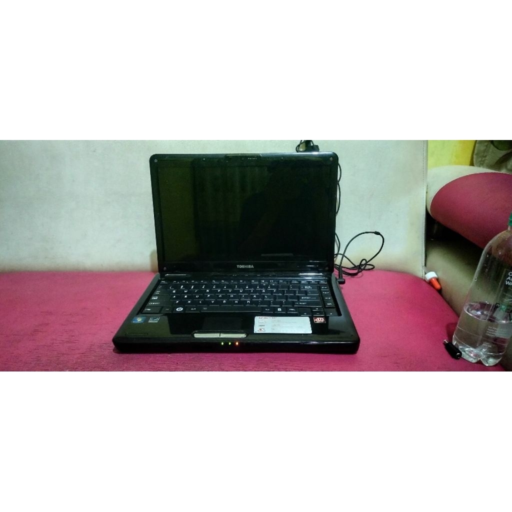 Laptop Toshiba satelite L510 minus baca deskripsi