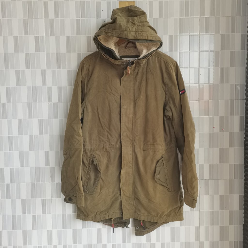 A684. PARKA TOMMY HILFIGER SIZE L ARMY PRELOVED