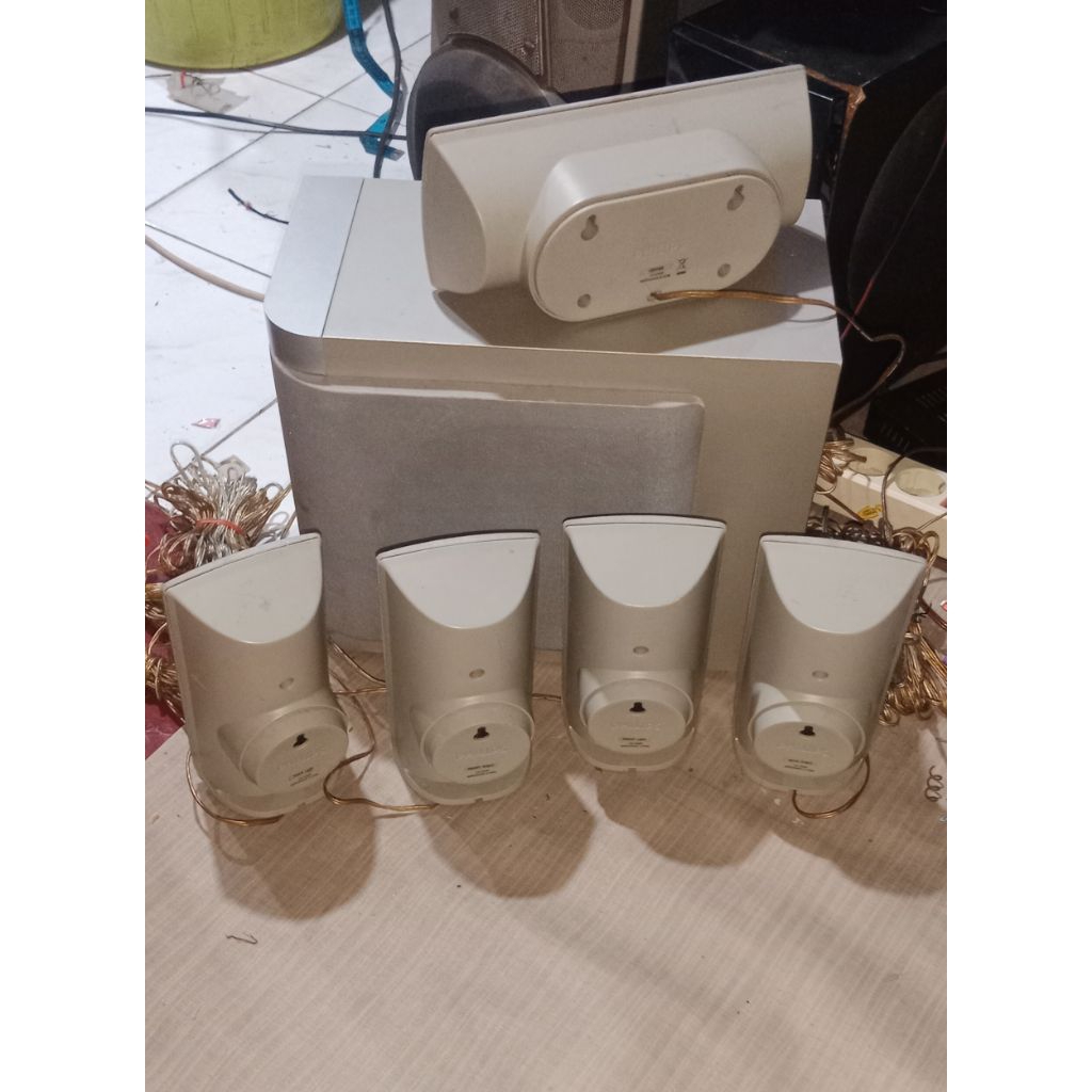 Speaker eks home theater Philips suara ajib