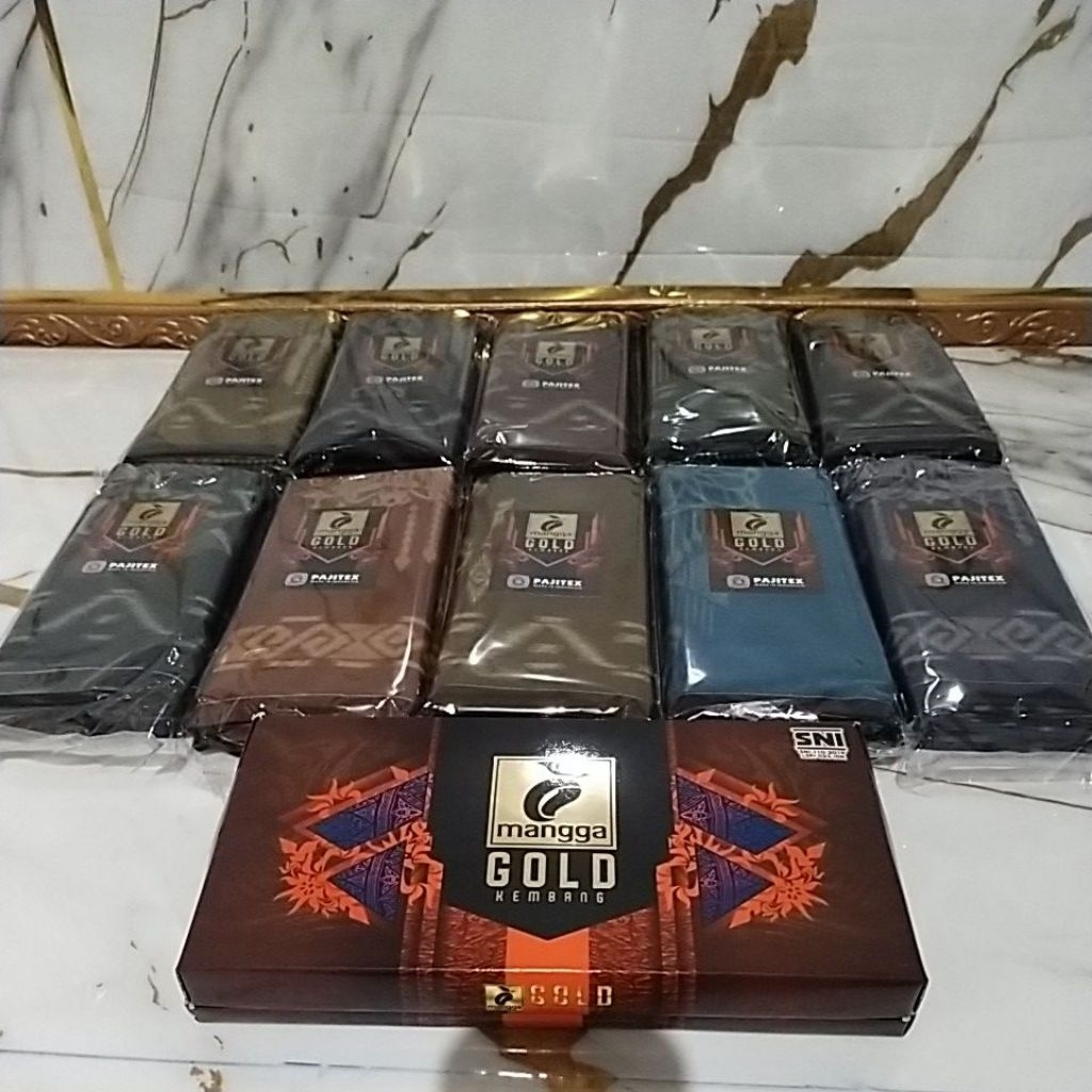Sarung Mangga Gold Kembang Dewasa