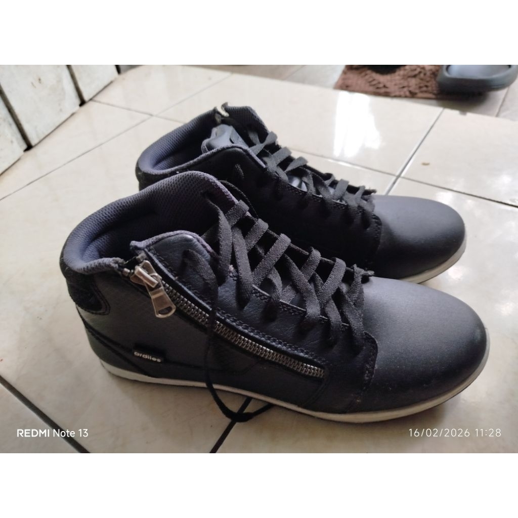 Sepatu Sekolah Ardiles