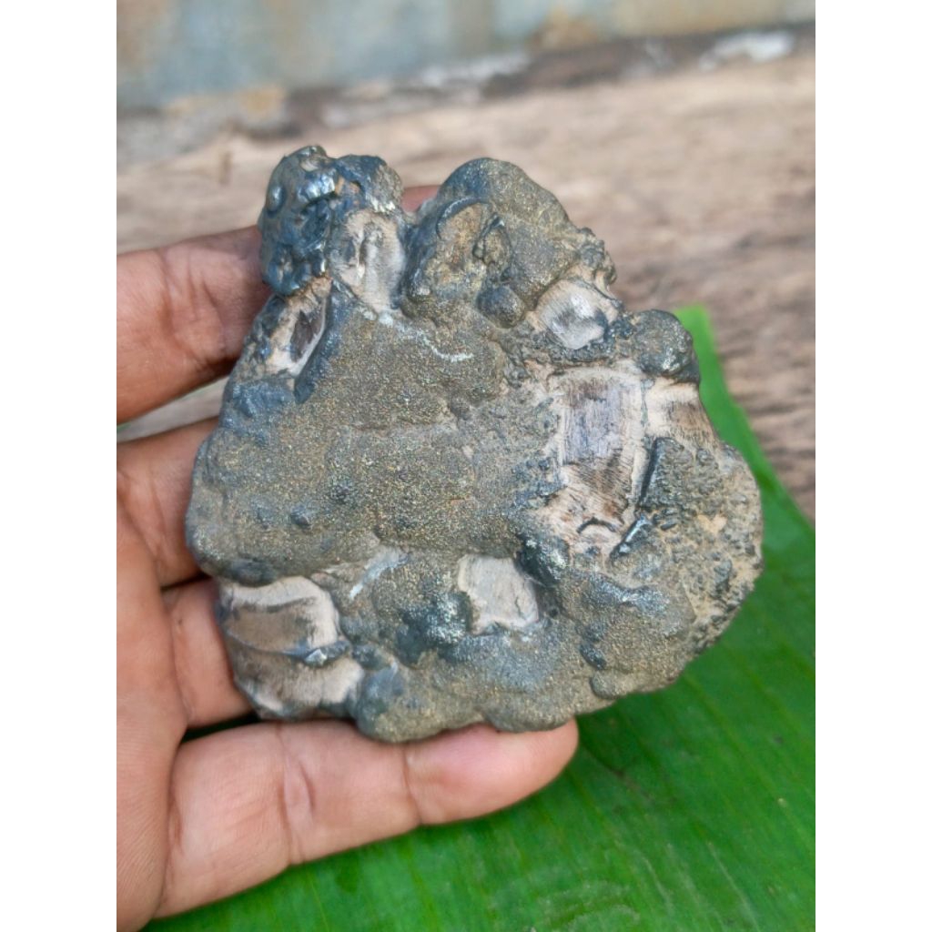 akik bongkahan batu jolosutro