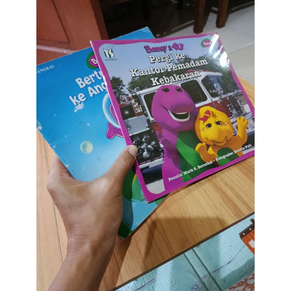Buku Anak : Barney ( 2 Buku)
