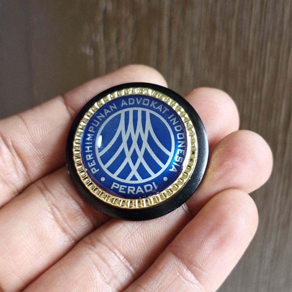 Pin Advokat Peradi model premium magnet - Pin Peradi magnet