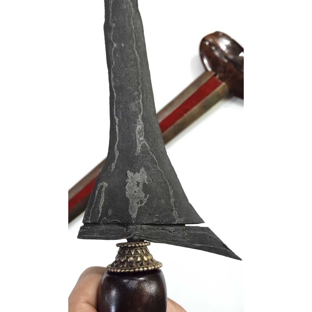 Keris sepuh Brojol Wengkon isen era Mataram Asli