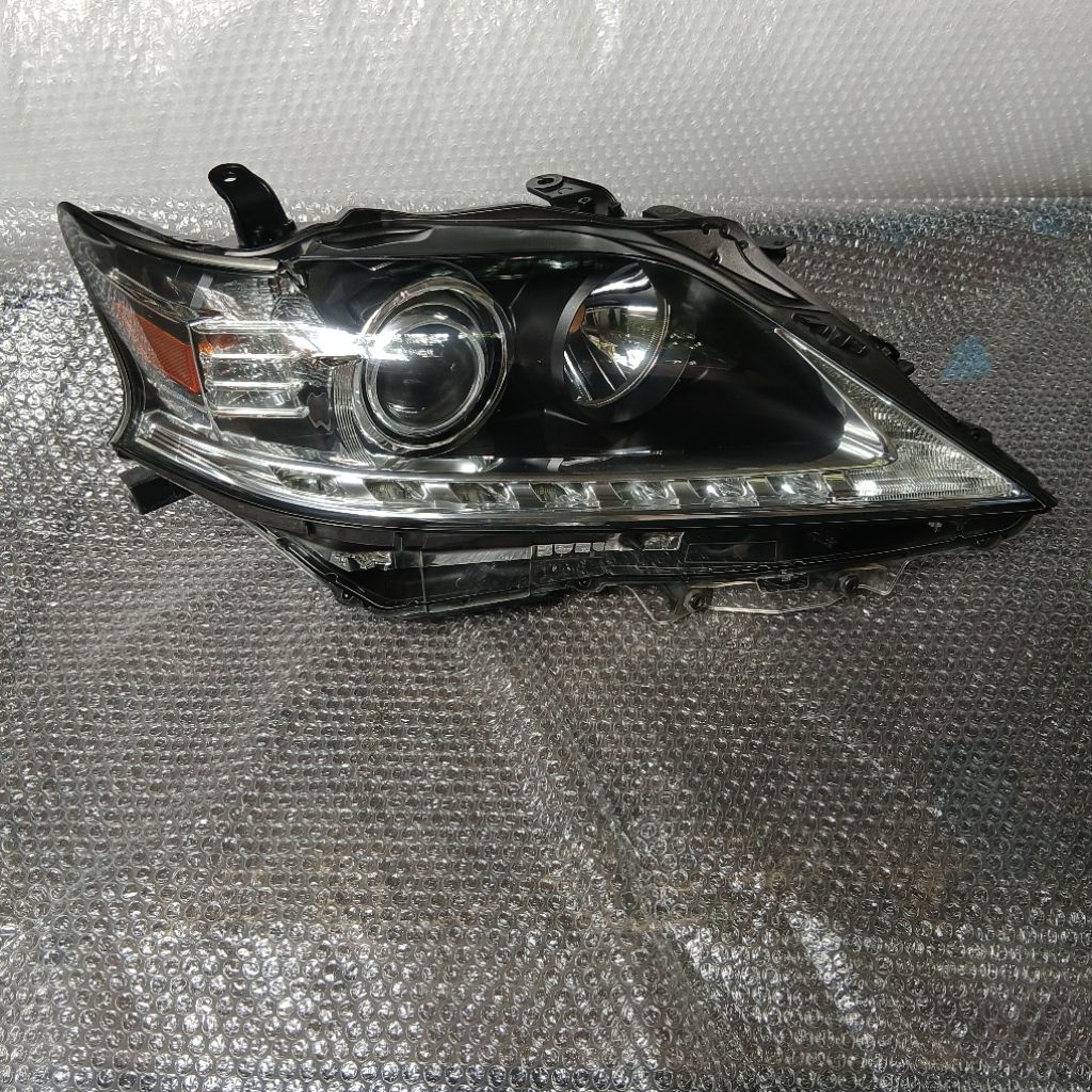 headlamp lampu depan Lexus rx270