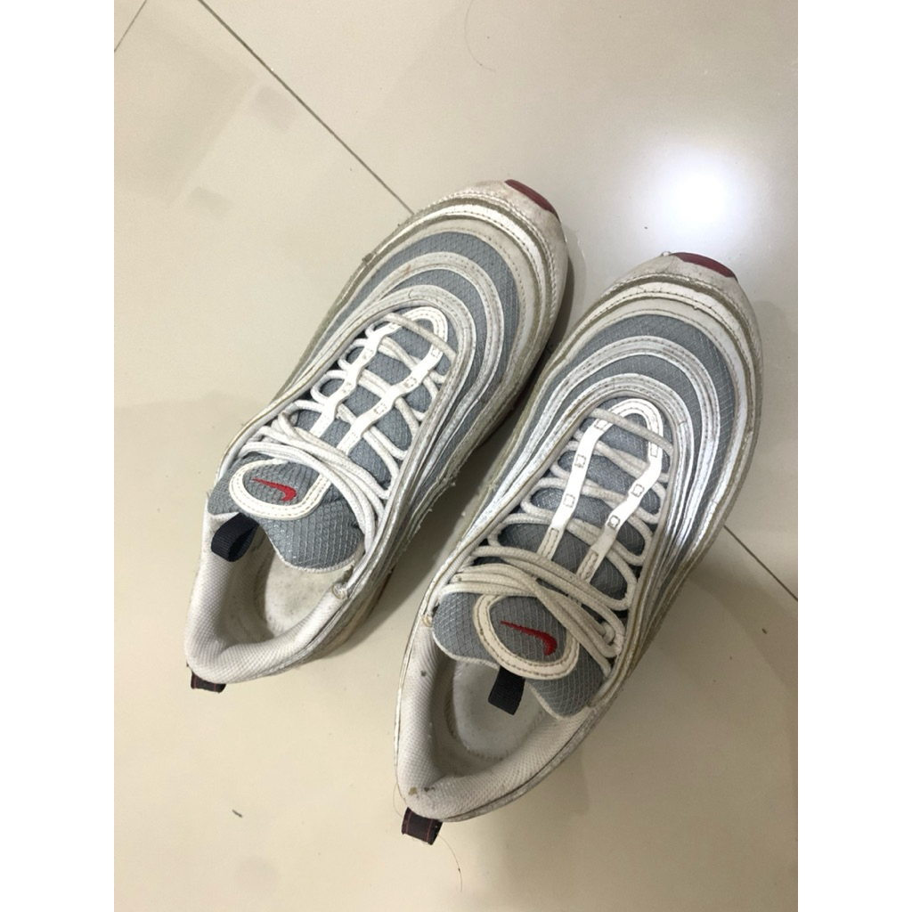 sepatu air max