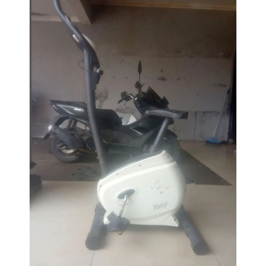 SEPEDA STATIS X2FIT SECOND