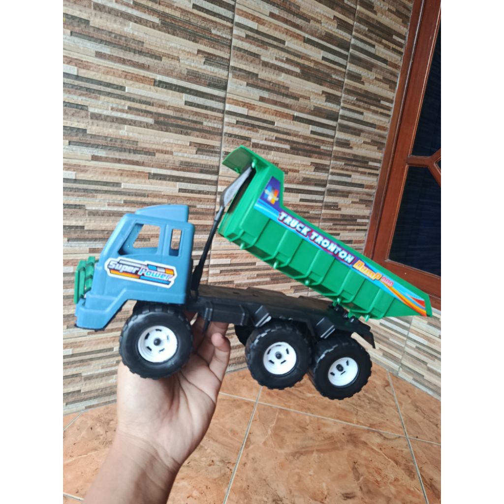 Mainan truk plastik/bahan modif truk plastik