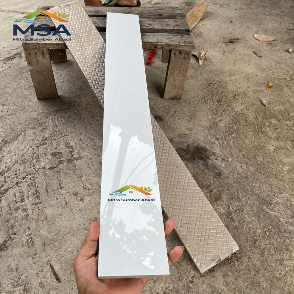 List Plint Granite 10X80 | Pure White | Glossy |