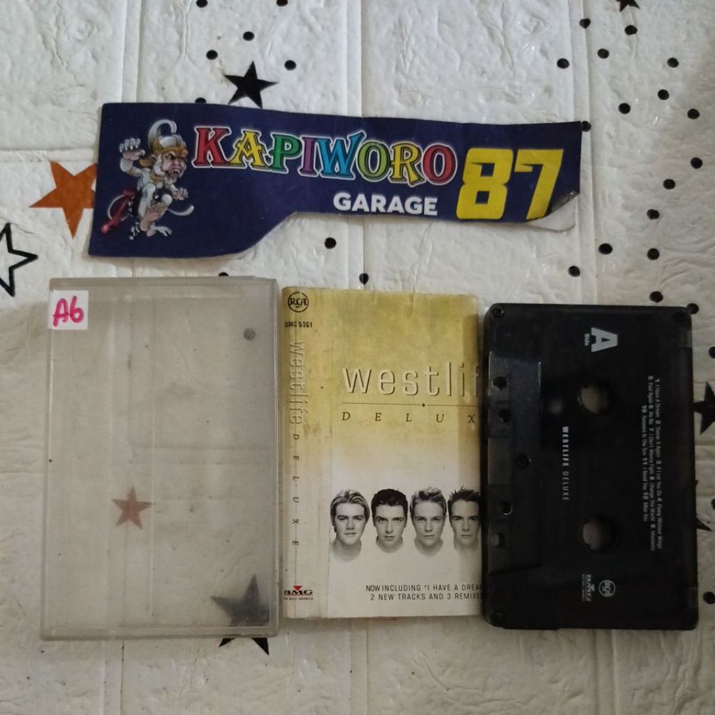 KASET PITA,,, WESTLIFE DELUXE l