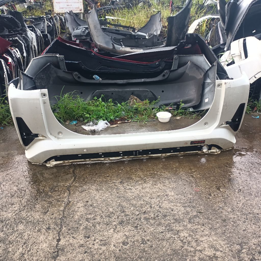 Bemper belakang Avanza Veloz 2022 2023 2024