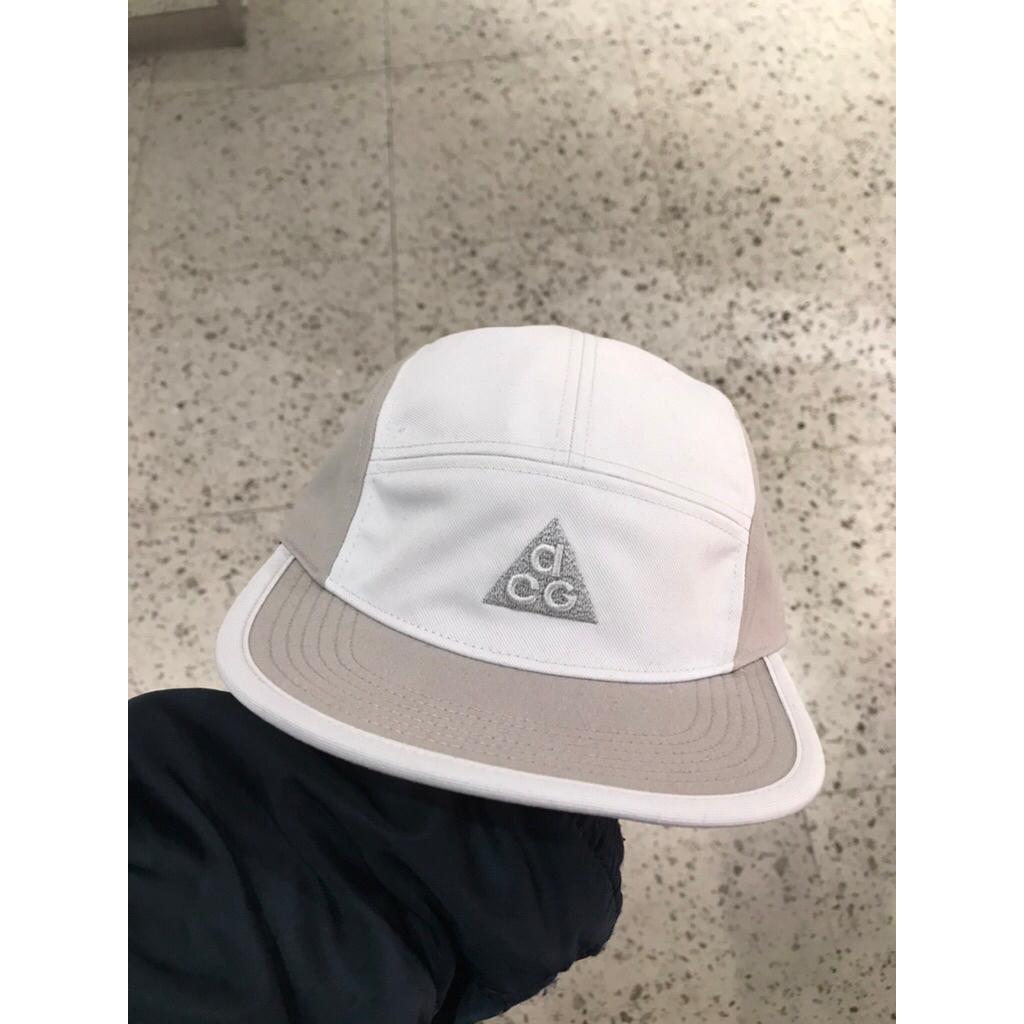 Nike ACG Fly Water-Repellent Unisex Cap 5 panel Cap  Bnwt Brand New with tags  Size available S-M  M
