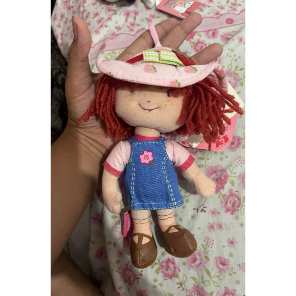 strawberry shortcake plush keychain