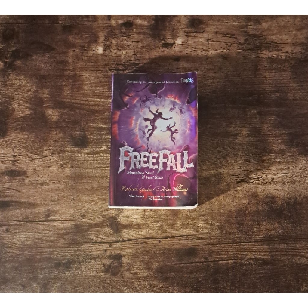 FREEFALL - RODERICK GORDON & BRIAN WILLIAMS